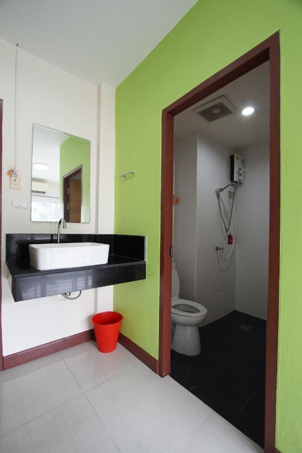 Bedbox Guesthouse And Hostel Patong Buitenkant foto