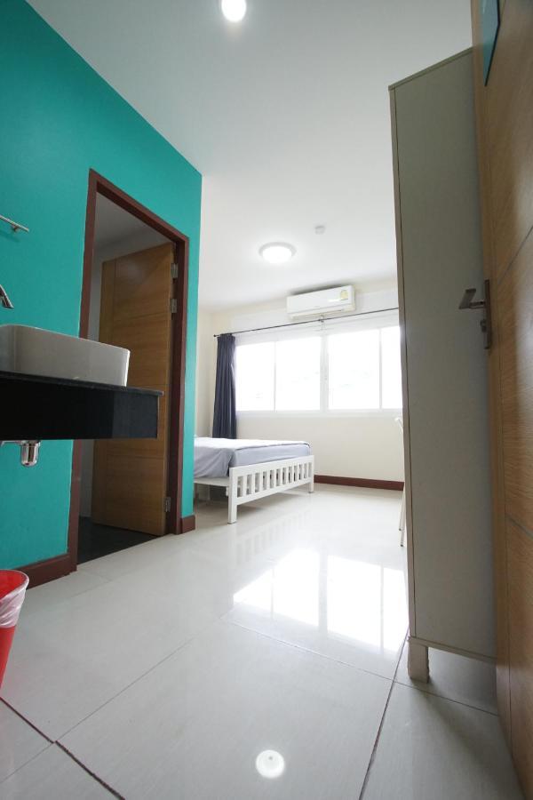 Bedbox Guesthouse And Hostel Patong Buitenkant foto
